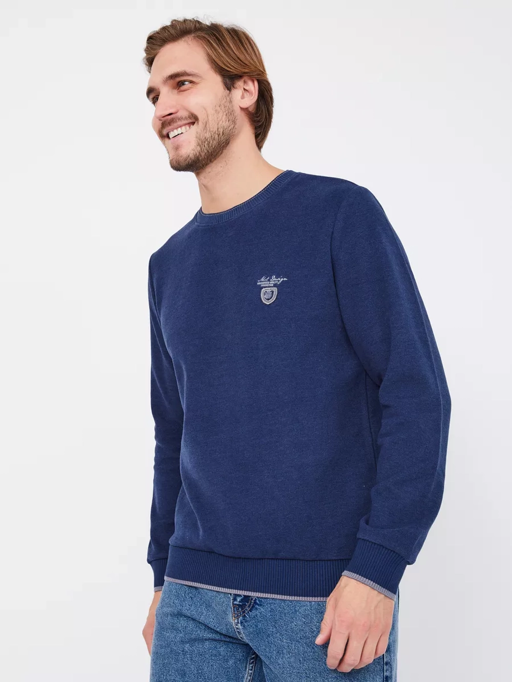 Лонгслив мужской из бархатного хлопка синего цвета