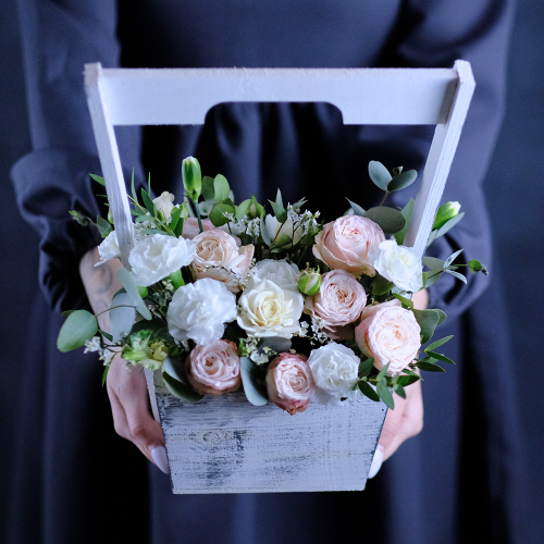 Купить Нежный букет-композиция «Мадам Бомбастик» #646