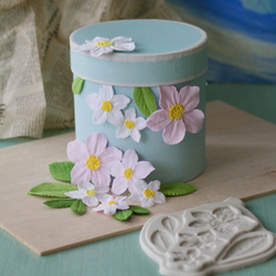 Молд силиконовый для флористики "Цветы вишни и листья" / Форма для лепки мелких цветочков и листьев яблони и вишни / молд для глины, мыла и воска