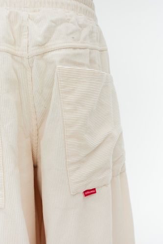 Белые вельветовые брюки VENTIQUE