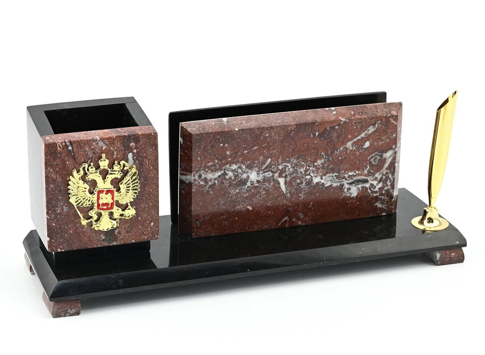 Письменный прибор из змеевика и креноида малый с гербом, 250*80*90 мм.
