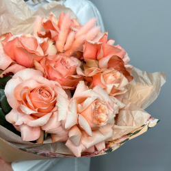 «Персиковое пюре» букет из французских роз