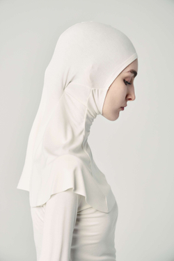 Балаклава Кэрри белая