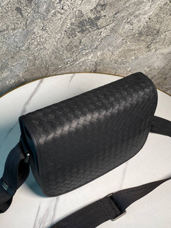 Сумка-мессенджер Bottega Veneta