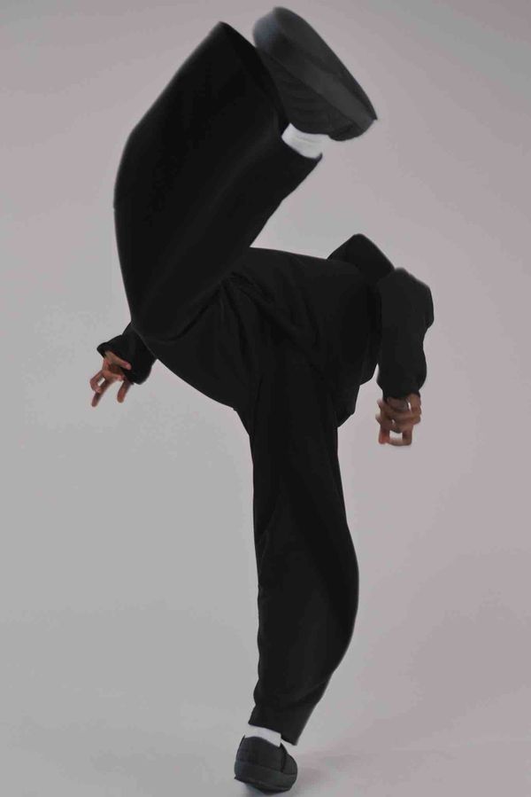 Брюки Baggy Trousers Logo черные - фото 5