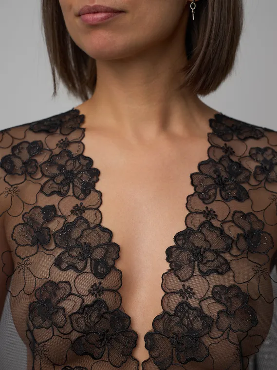 05-164 ОПТ Вышивка на неэл. сетке 21 см, черный/серебро (правая)