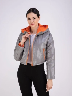 Куртка кожаная короткая утепленная с капюшоном демисезон