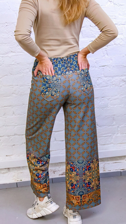 Комплект (худи и брюки) "Сказочный лес", мотивам фламандского гобелена 16 века, выполненного в технике мильфлёр