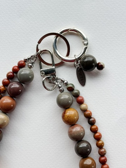 Подвес из уральской яшмы