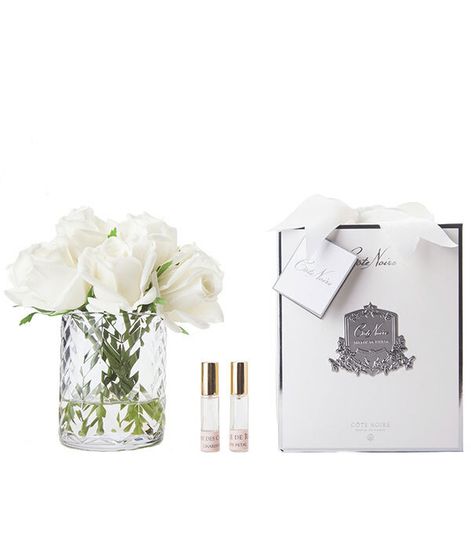 Букет роз цвета слоновая кость в прозрачной вазе "ёлочка", Cote Noire