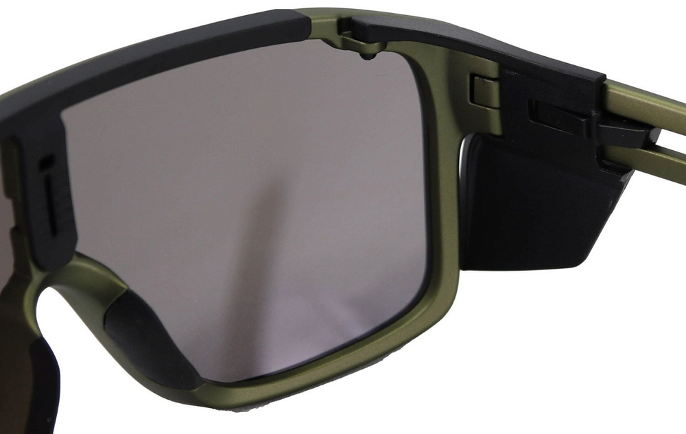Итальянские спортивные очки RIZZUTO G02