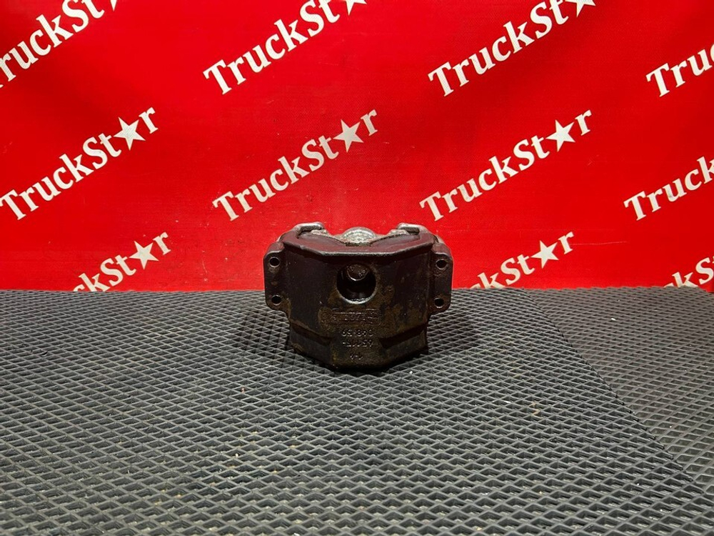 Подушка двигателя задняя