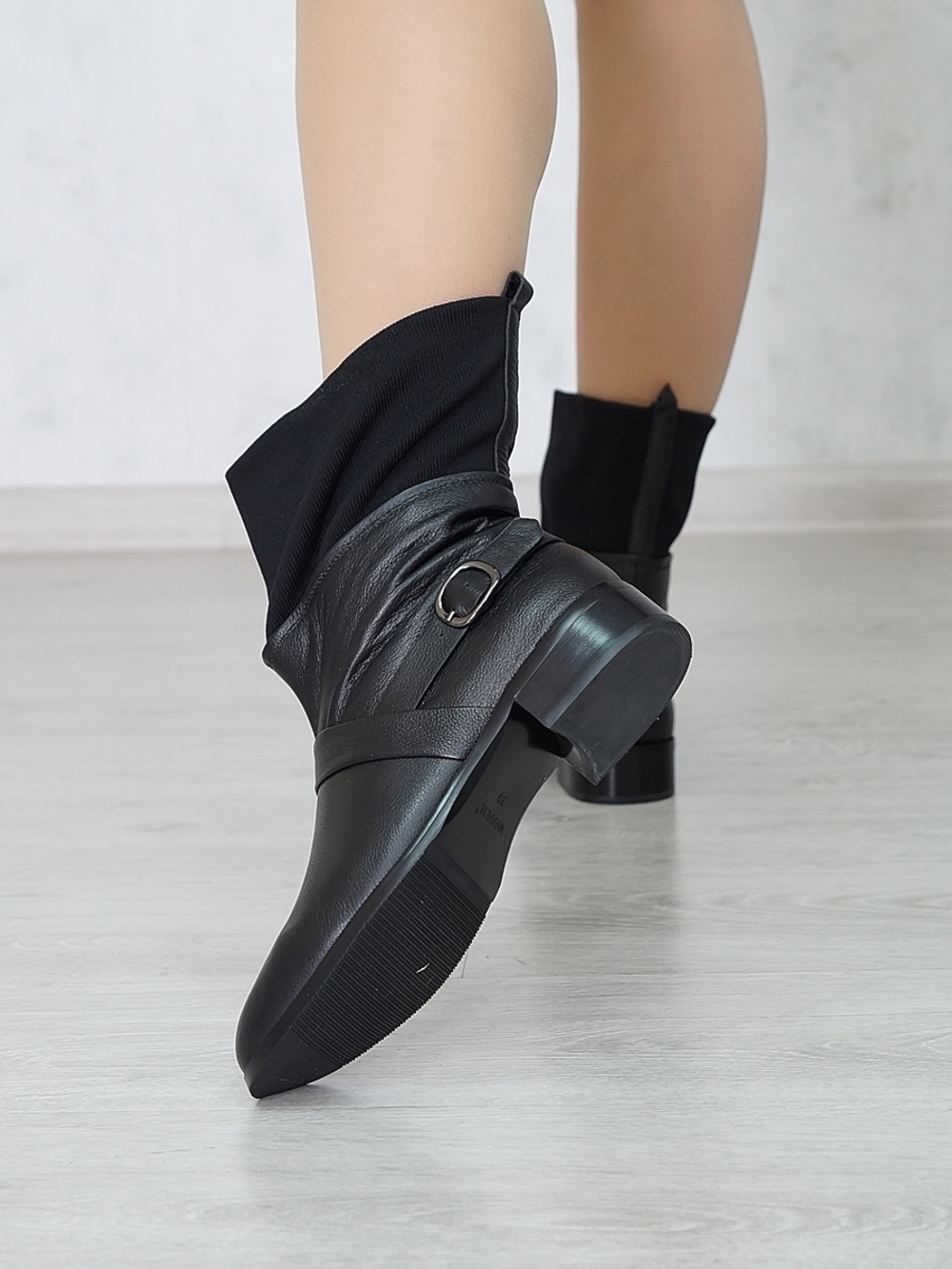 Полусапожки женские VARANESE T117-D1