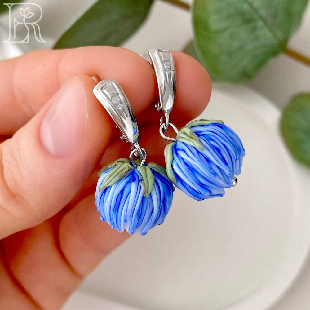 LEFIREL' Серьги серебряные женские "Клевер" с цветами из муранского стекла / ювелирные украшения из родированного серебра 925