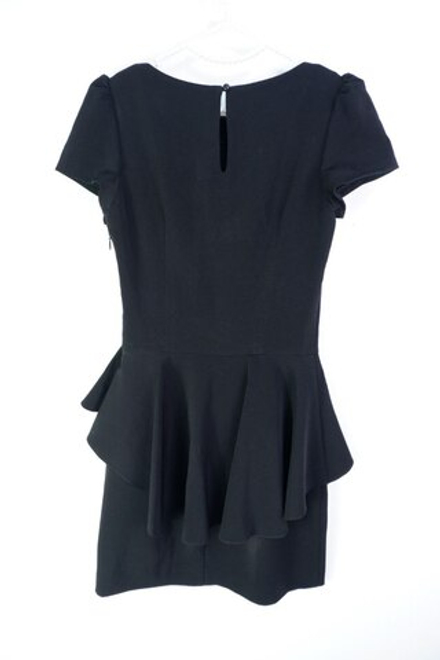 Платье LOVE REPUBLIC с баской для эффектного образа 40 размер