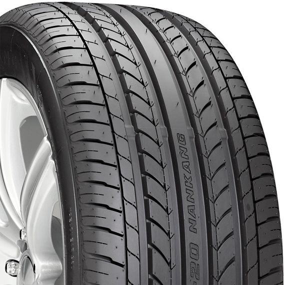 Nankang NS-20 235/45 R17 97V