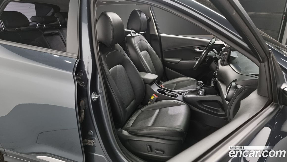 Hyundai The New KONA Бензин 2.0 4WD (03.2021)