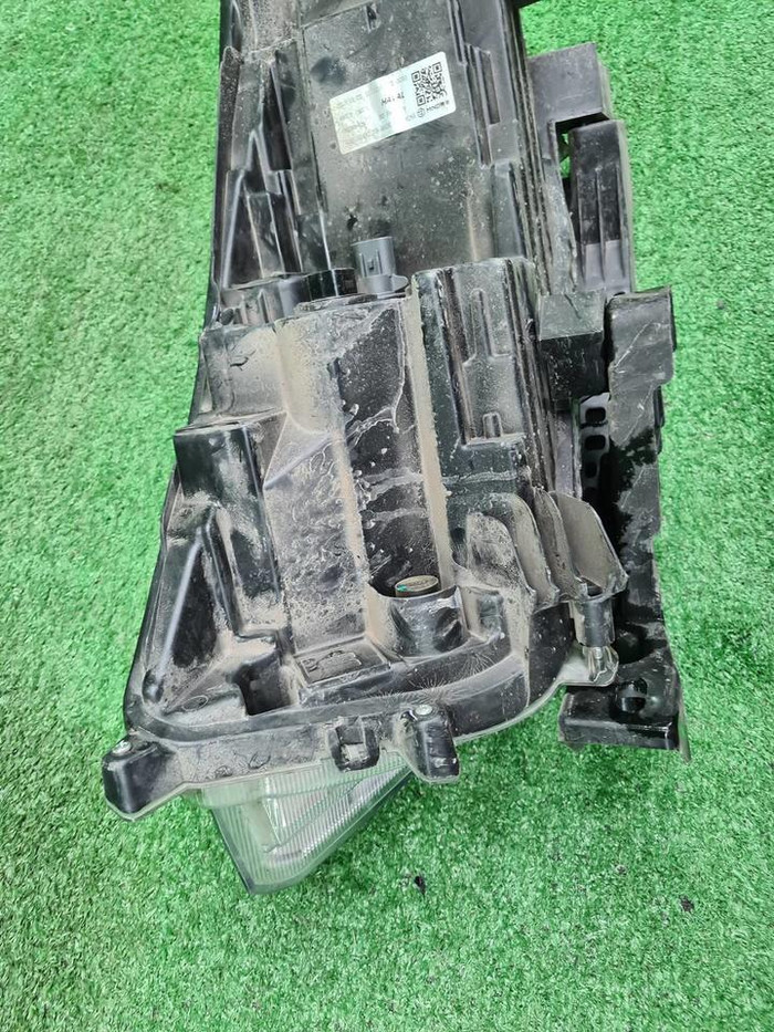 Битая Фара правая Haval M6 2 (2021-н.в.) LED