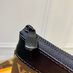 Louis Vuitton Pochette To-Go
