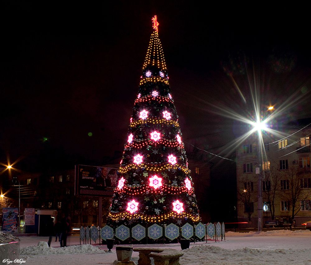 Комплект украшений на уличную елку "Кремлевская"