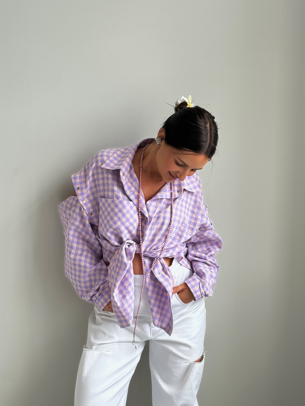 Рубашка с отстегивающимися рукавами в лавандовую клетку