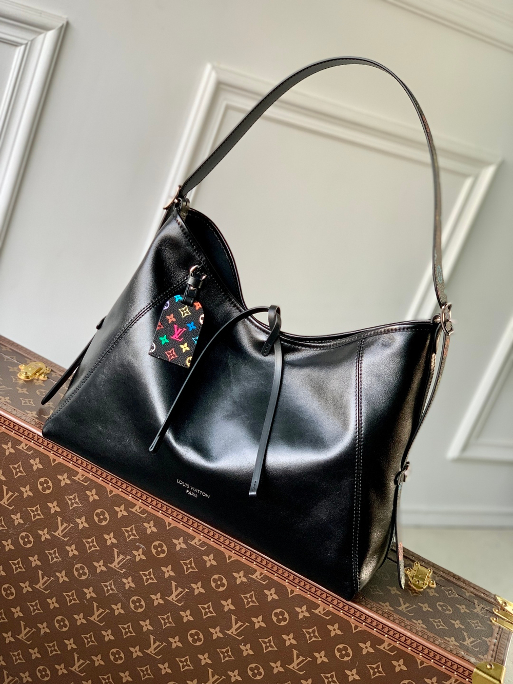 Louis Vuitton CarryAll Dark MM