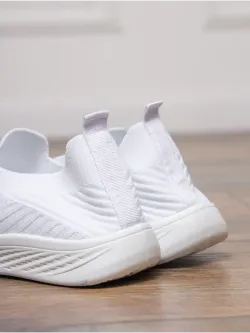 Кроссовки летние текстильные