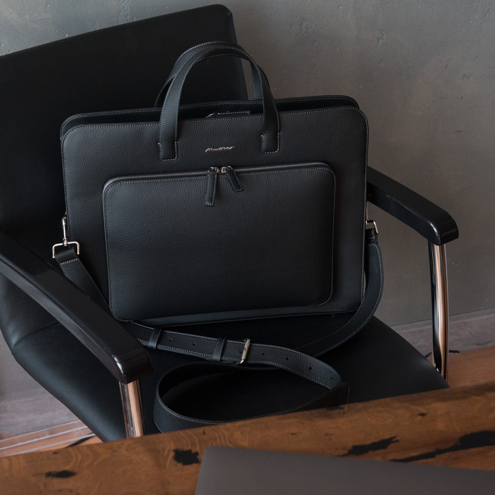 Мужская сумка Grande Ambassadeur Easy из натуральной кожи теленка, цвета черный мат