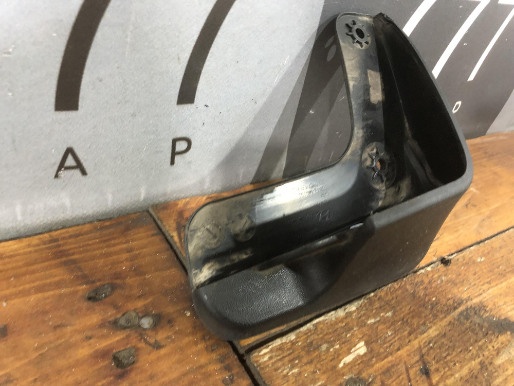 Брызговик задний правый Hyundai Creta 1 (GS) 16-21 Б/У Оригинал 86842M0100