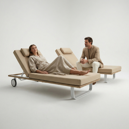 Шезлонг КОСТА С на колесах, каркас белый, матрас бежевый (с подушкой)