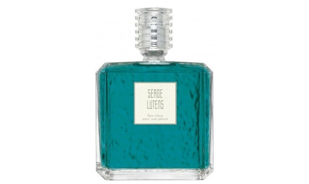 Serge Lutens des clous pour une pelure