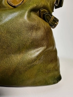 Женская премиальная горчично-оливковая сумка из натуральной кожи "Венеция"