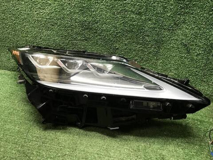 Битая Фара правая Lexus RX 4 (2019-2022) LED