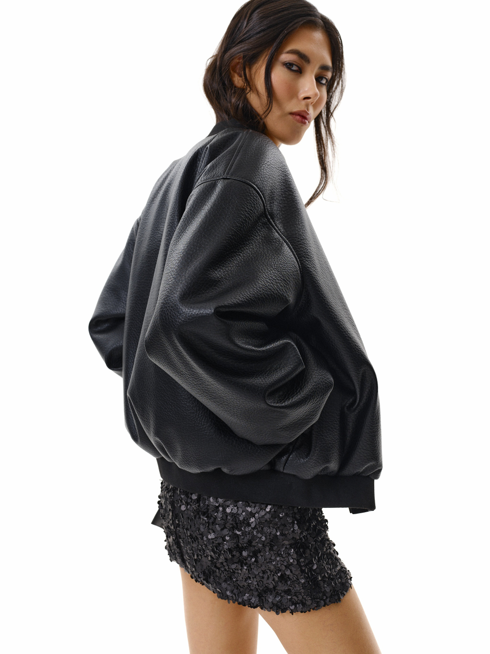 PRE-ORDER BOMBER BLACK’26