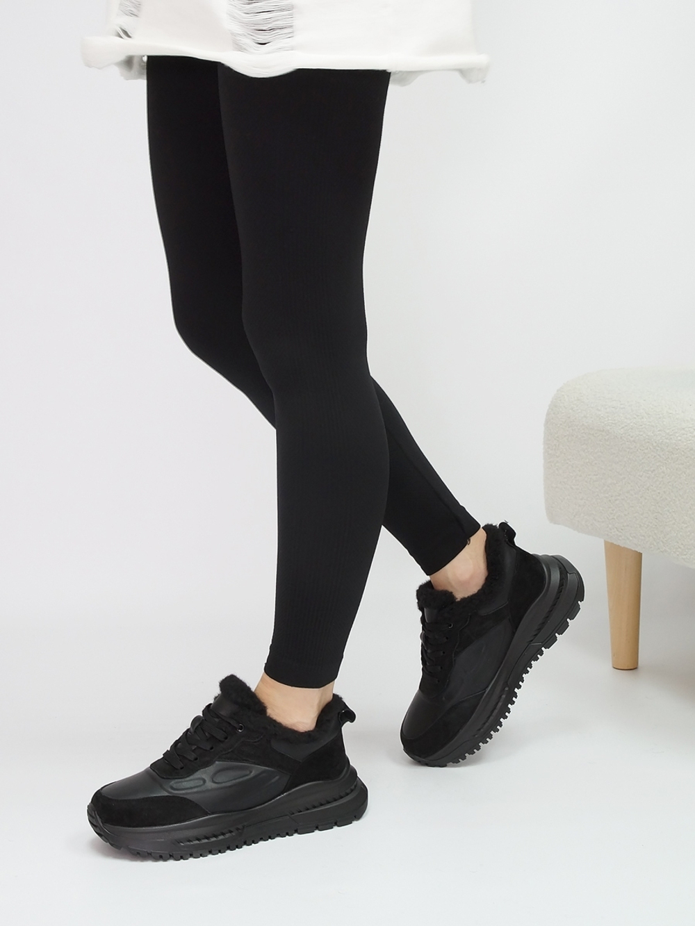 Кроссовки женские зимние