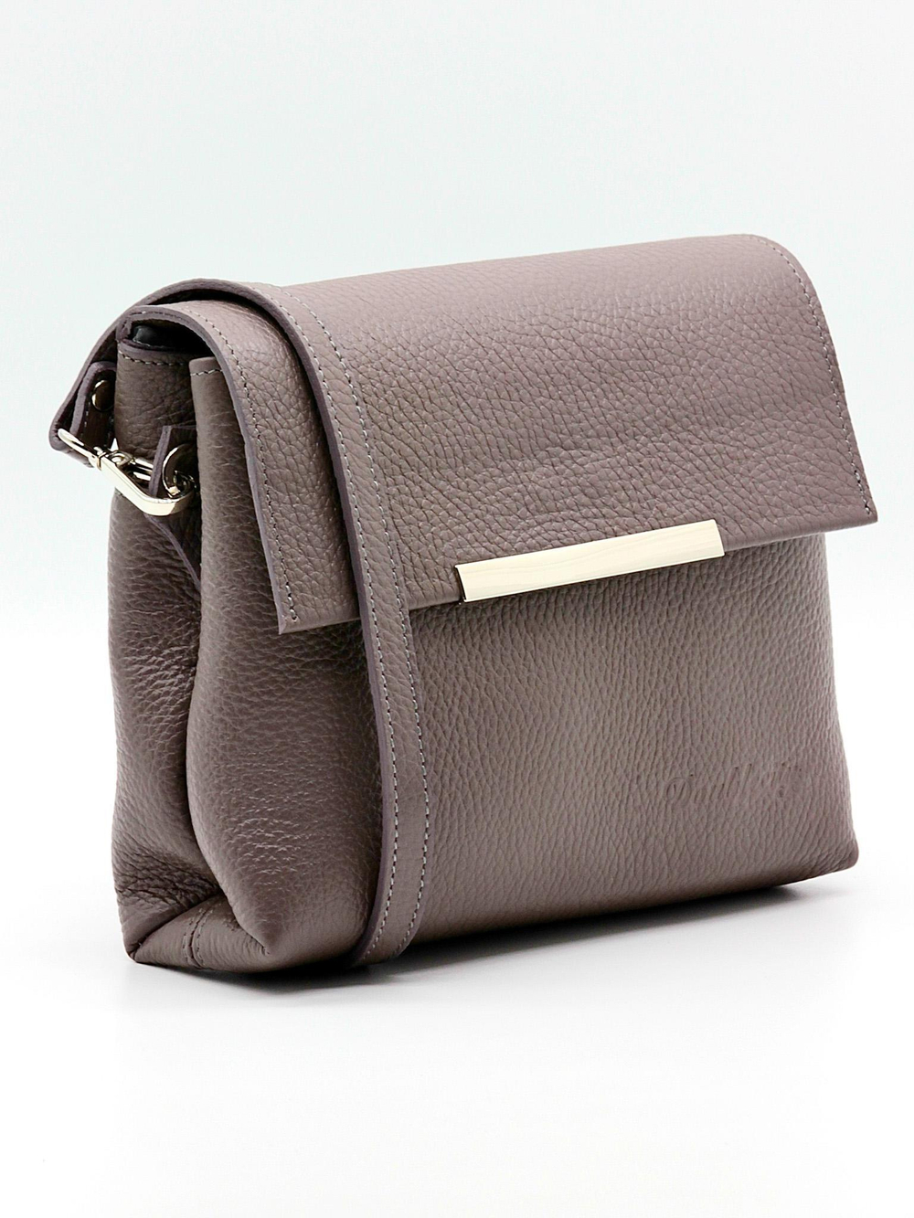 Компактная женская маленькая фиолетовая сумочка на ремешке из натуральной кожи 22х18х8 см с фирменным логотипом Doublecity DC318-1