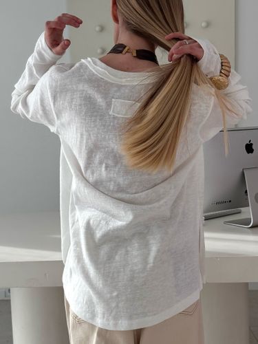 Белый свободный лонгслив на пуговицах TUTU