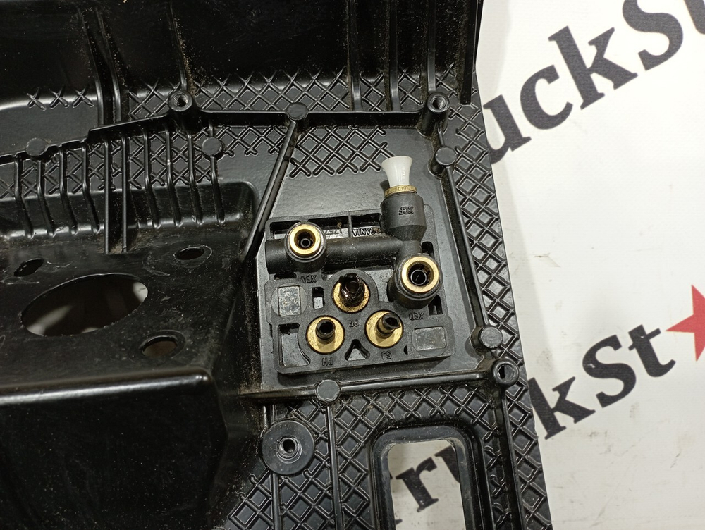 Кронштейн педального узла