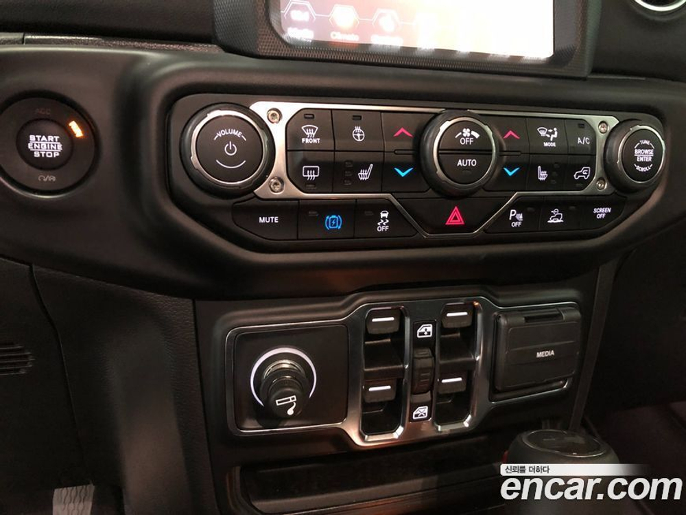 Jeep Wrangler (JL) 2.0 Overland Power Top 4 даери 4xe (06.2022)