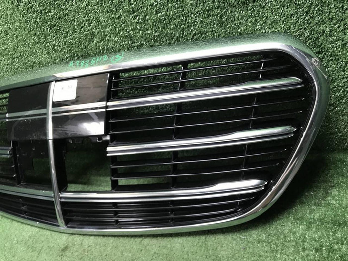 Решетка радиатора Mercedes S W223 (2020-н.в.)
