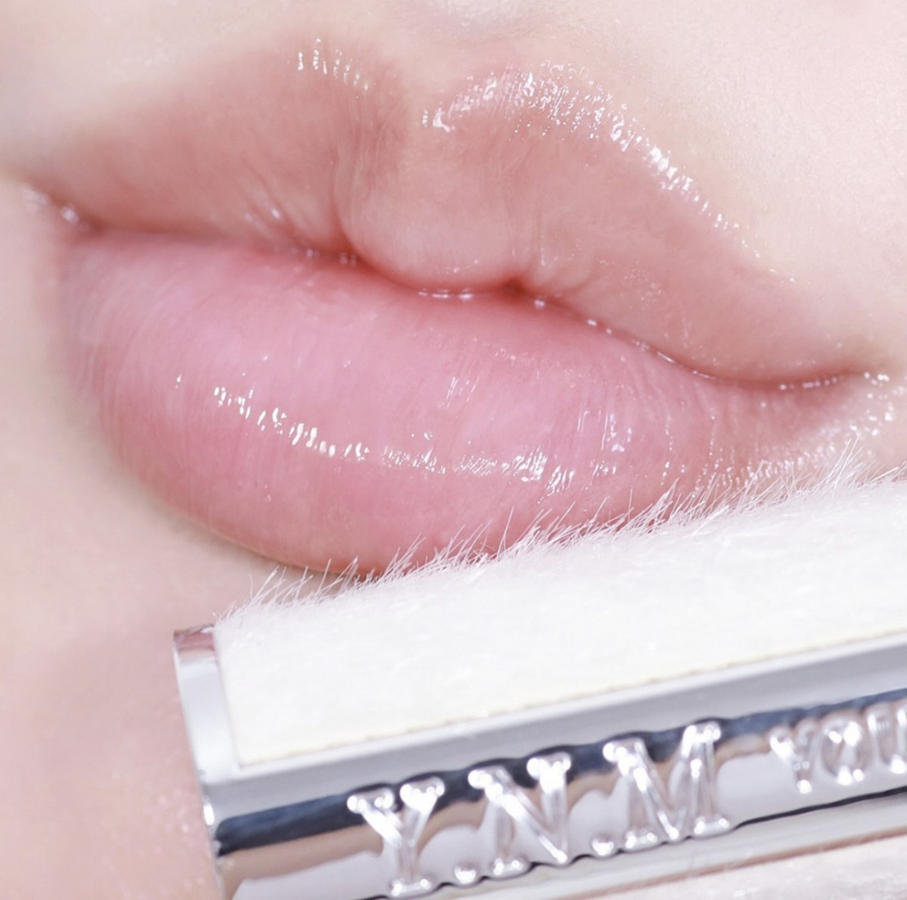 YNM Natural Melting Honey Lip Balm бальзам для губ