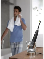 Электрическая зубная щетка Sonicare DiamondClean HX9352