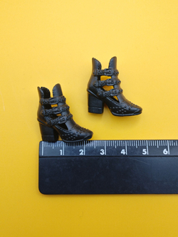 Обувь для куклы Барби 031443