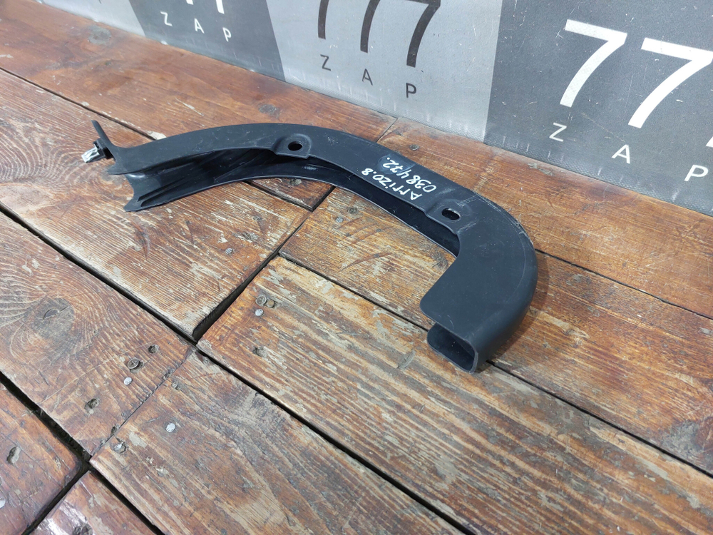 Накладка петли крышки багажника правая Chery Arrizo 8 22-нв Б/У Оригинал 403003856AAABK