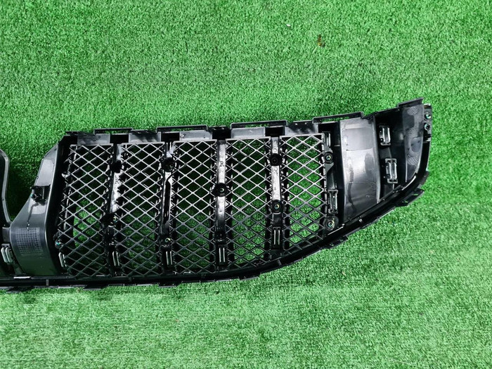 Решетка радиатора Voyah Free (2021-н.в.)