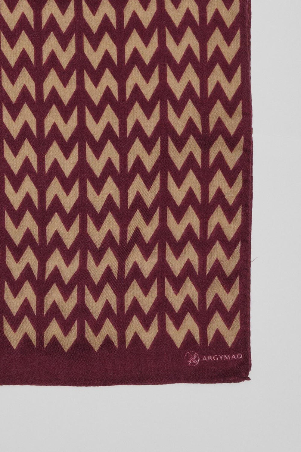 Шерстяной палантин SOROKONOZHKA VIOLET 70×200