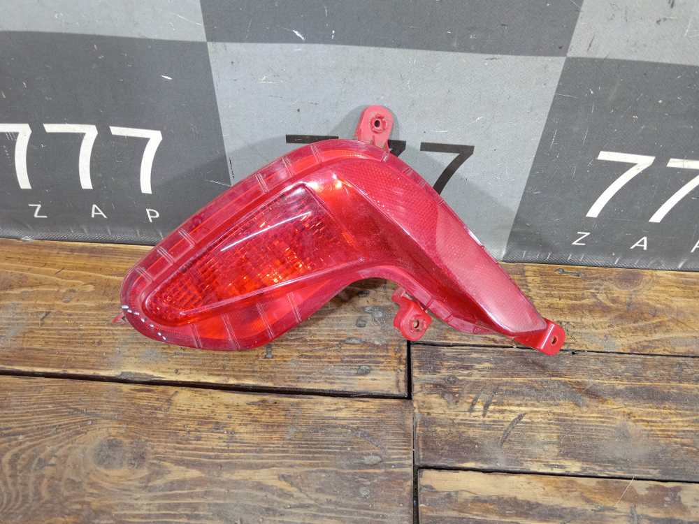 ПТФ задний левый Kia Rio 4 (FB) 17-20 Б/У Оригинал 92405H0000