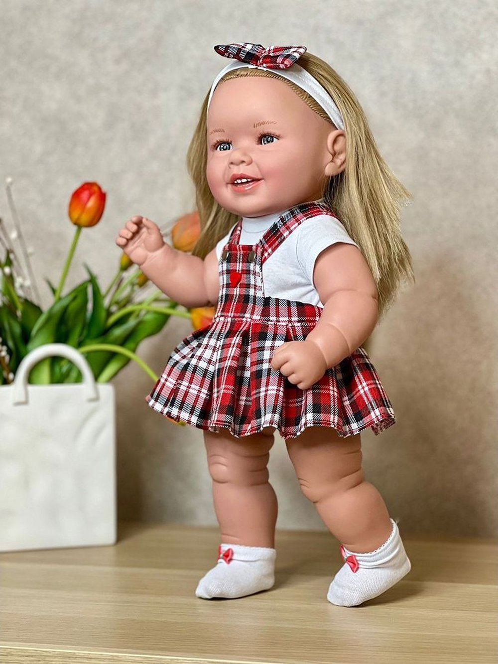 Кукла Manolo Dolls виниловая Diana 47см в пакете (7264)