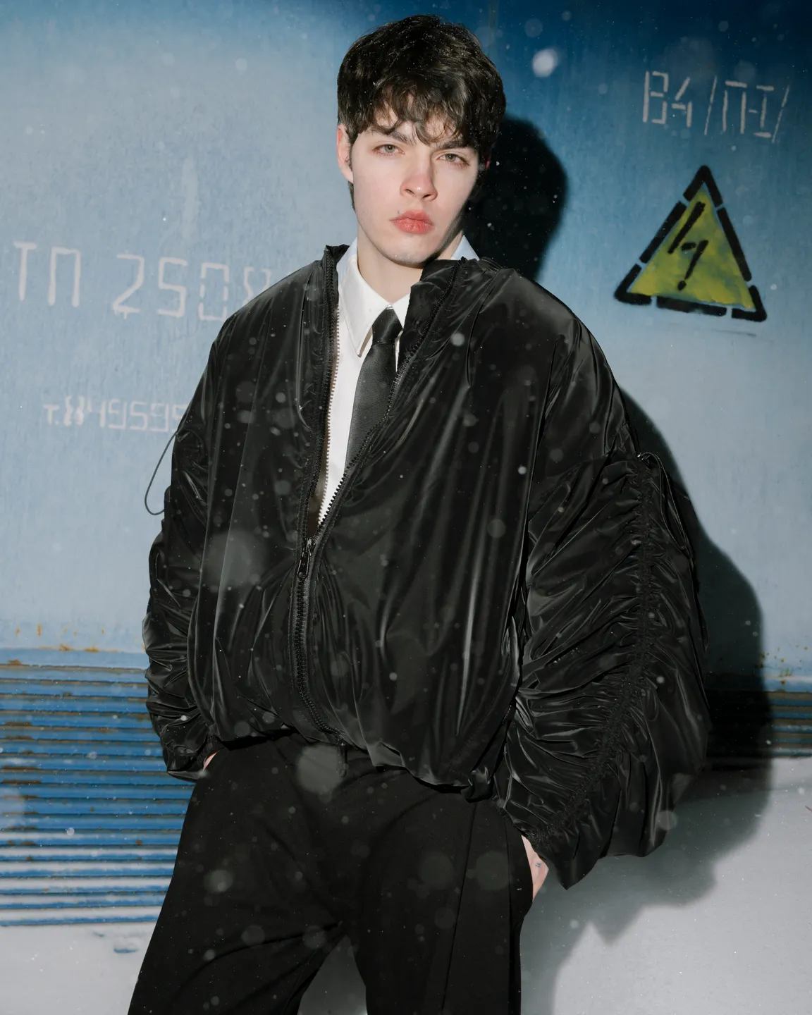 Бомбер-шарпей бархат