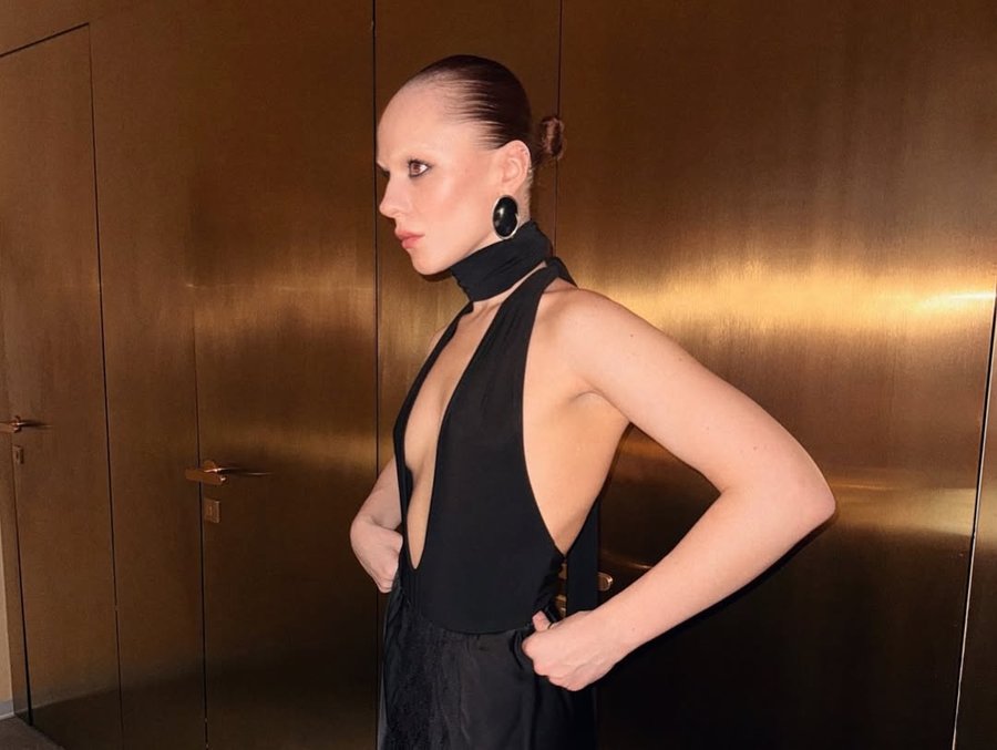 Боди Ложь, Черный